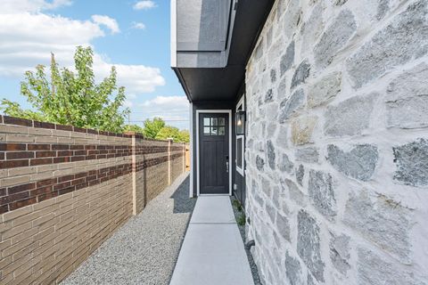 1155457652