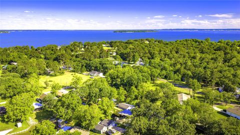Tiny photo for 148 Sandpiper Dr DR, Livingston, TX 77351 (MLS # 63360044)
