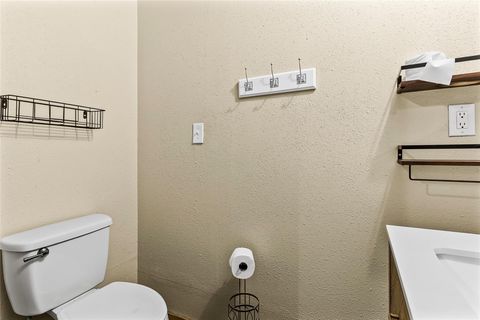 Tiny photo for 148 Sandpiper Dr DR, Livingston, TX 77351 (MLS # 63360044)