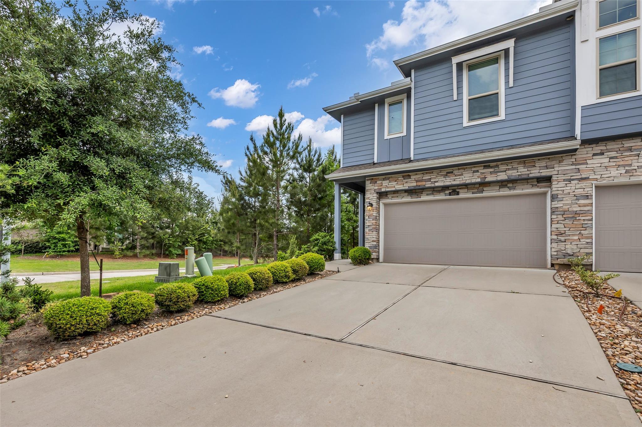 662 Aspen Falls Court