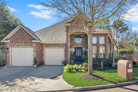 Homes For Sale - 3713 Walden Estates Drive<br/> Montgomery, TX 77356