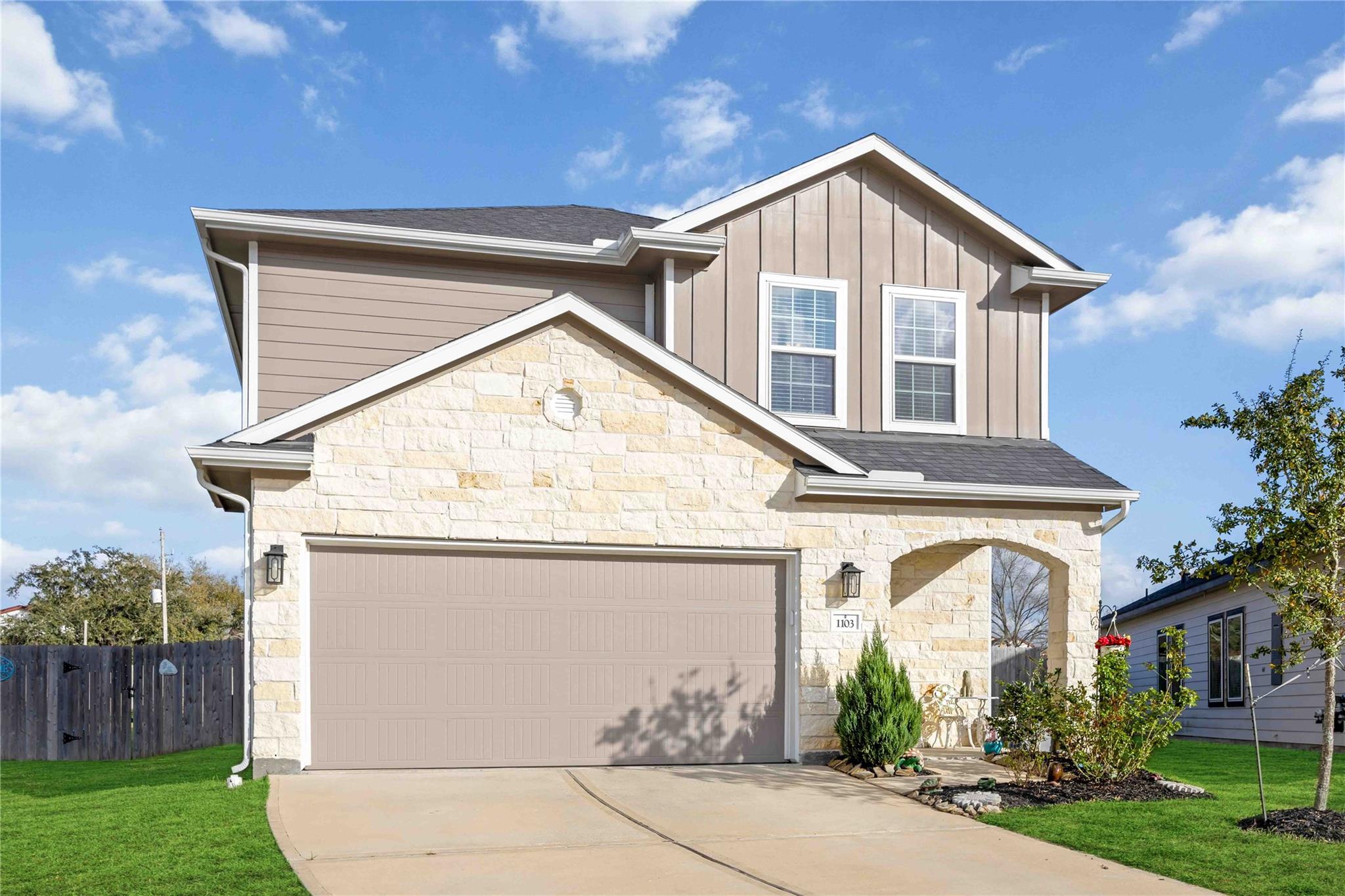 1103 Magnolia Branch Lane
