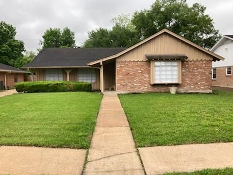 Photo of 4414 Willowbend Boulevard, Houston, TX 77035 (MLS # 44694680)