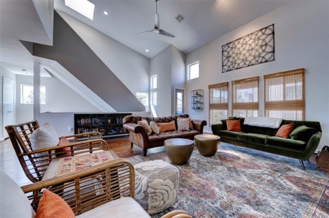 Photo of 3050 Commerce Street, Houston, TX 77003 (MLS # 8724862)