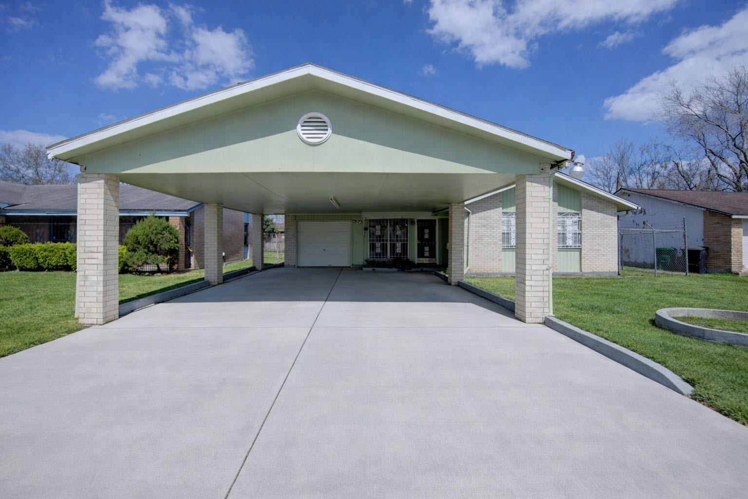 5223 Grace Point Lane