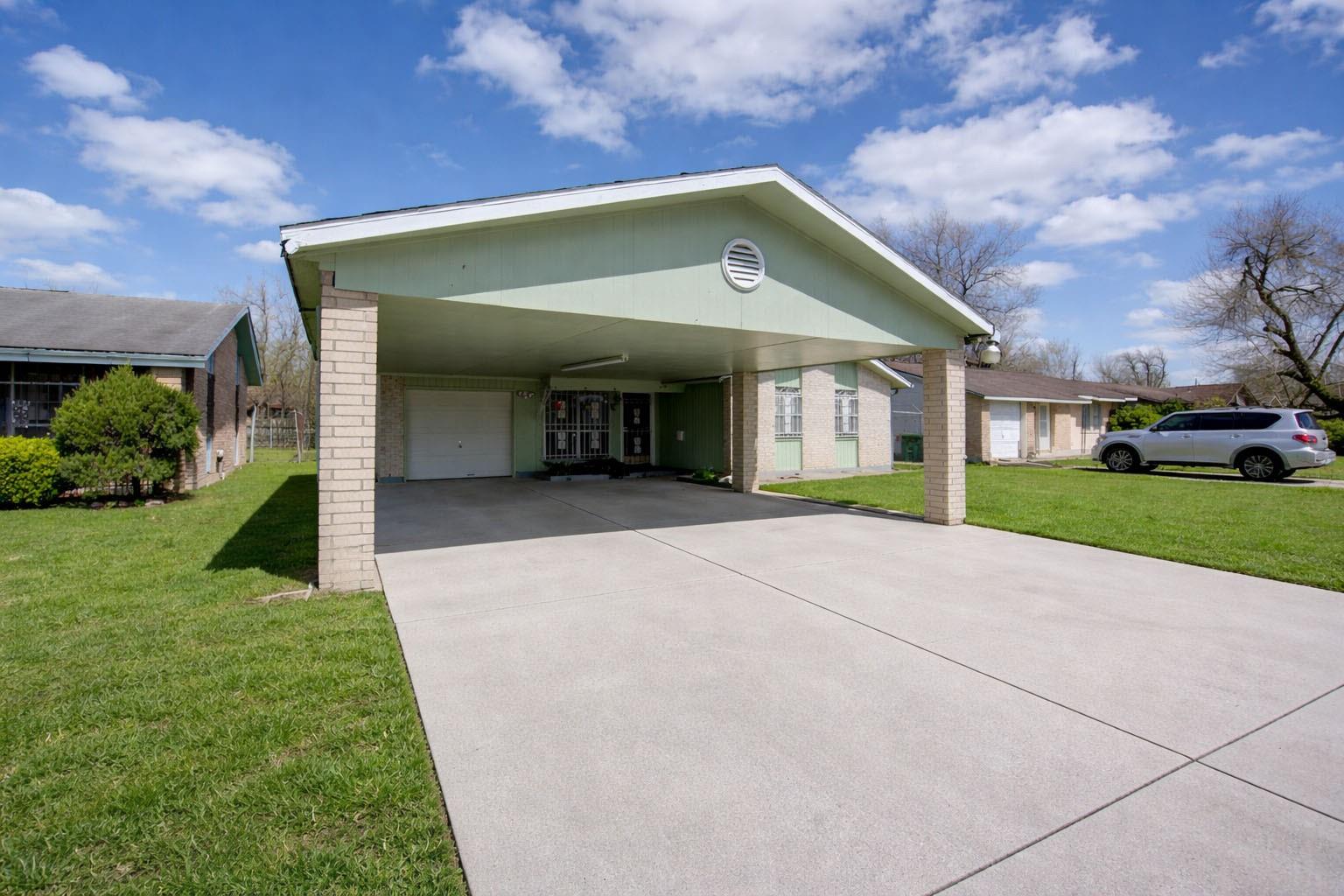 5223 Grace Point Lane