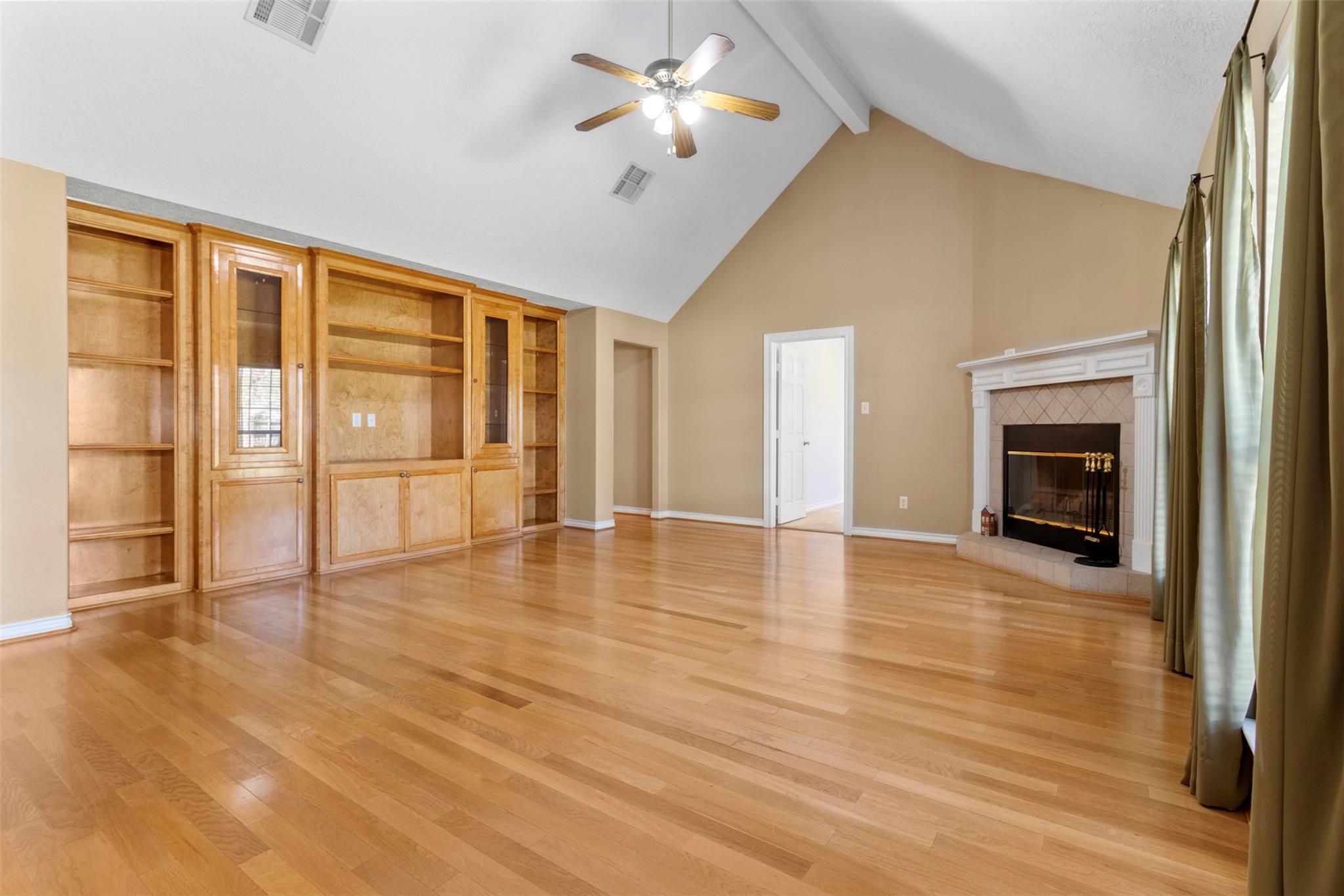 162 Bay Oak