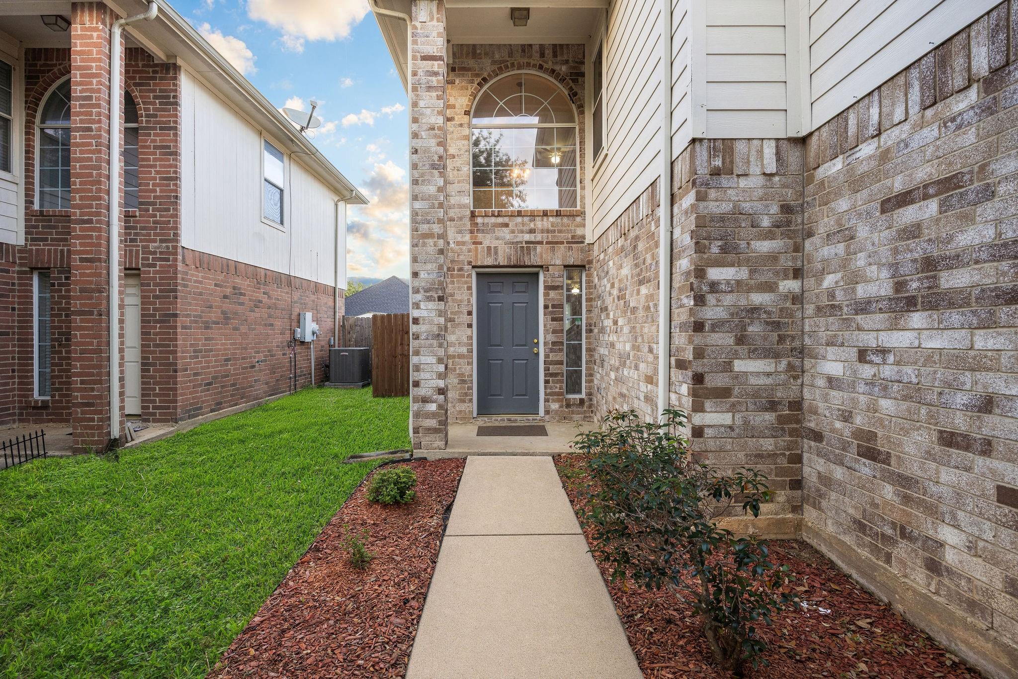 6726 Windy River Lane
