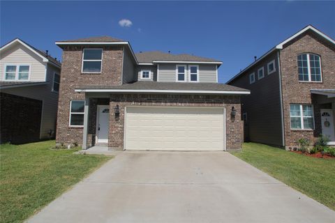 Photo of 13911 Aldaco Drive, Houston, TX 77045 (MLS # 35521264)
