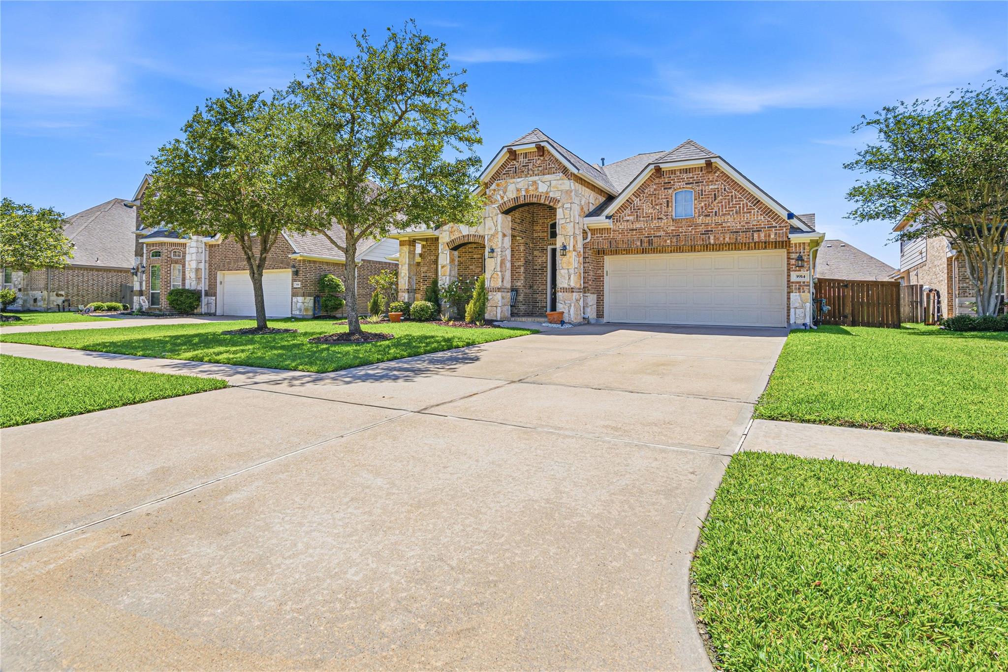 3914 Desert Zinnia Court