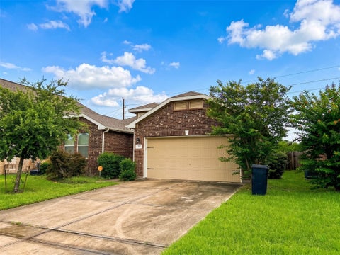 Photo of 335 American Black Bear Drive, Crosby, TX 77532 (MLS # 60800283)