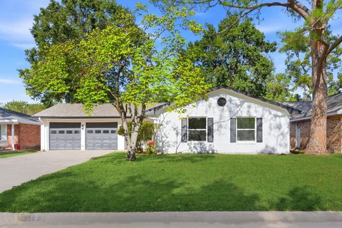 9326 Meadowbriar Lane Houston TX 77063