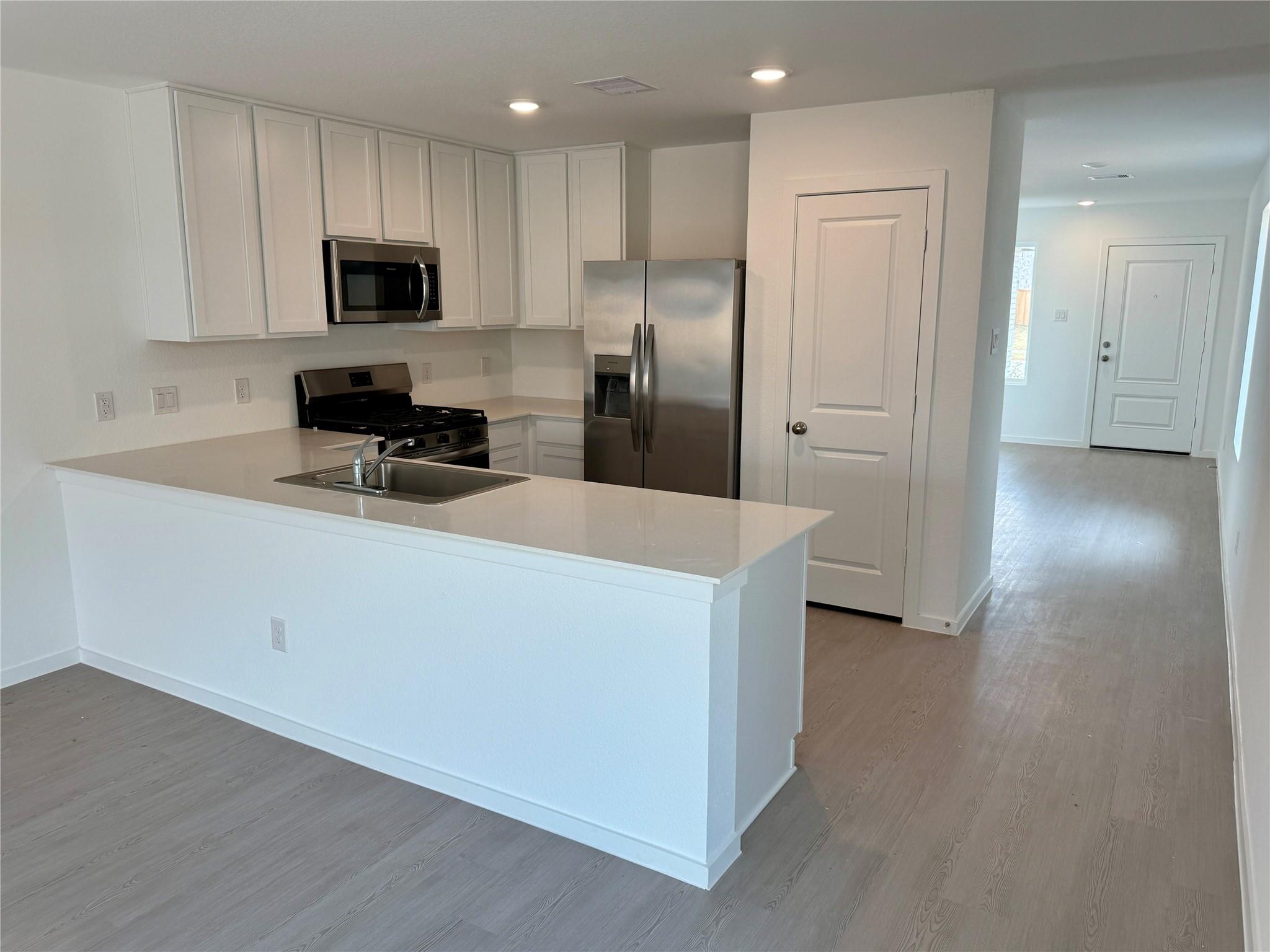 6838 Eastern Cottonwood Lane