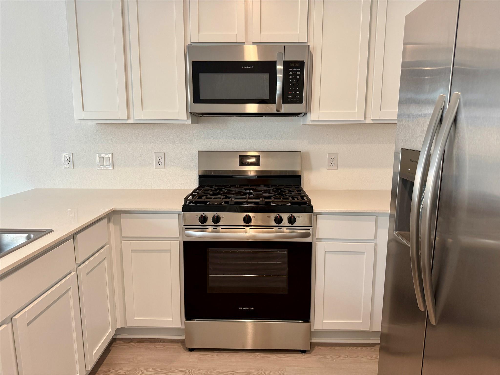 6838 Eastern Cottonwood Lane