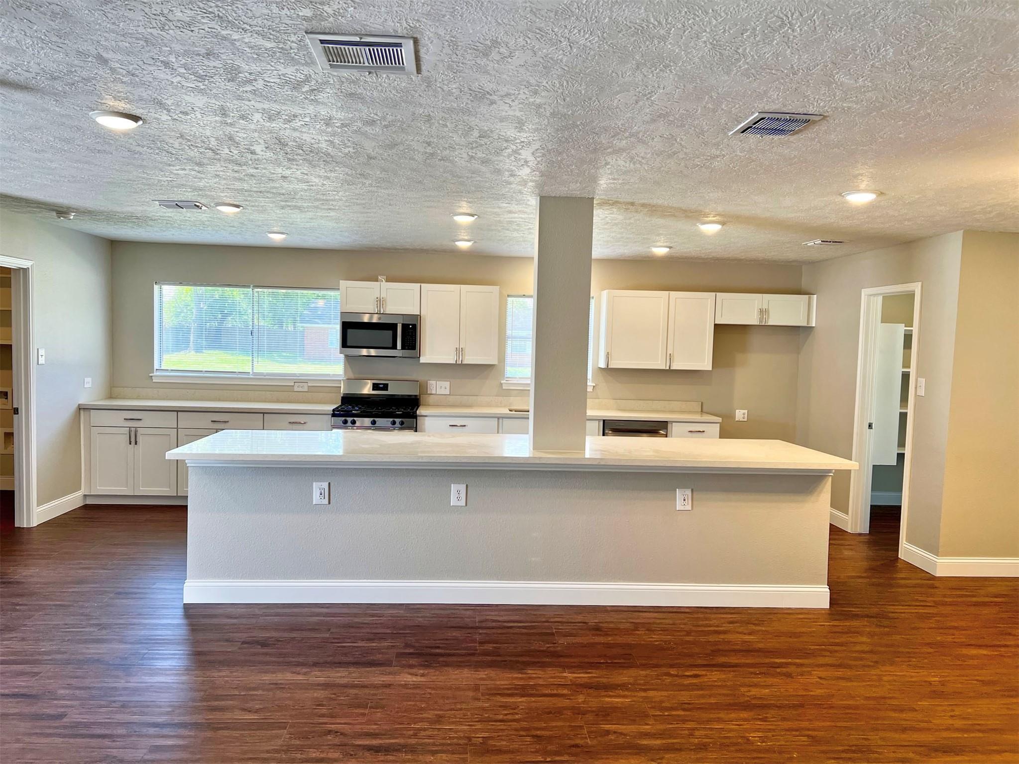 415 Sevenhampton Lane