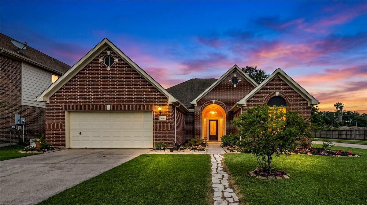 1306 Golden Sun Court