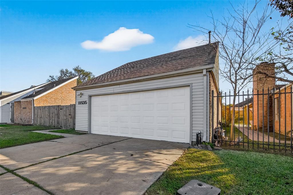 Photo of 11535 Bellspring Drive, Houston, TX 77072 (MLS # 44804741)