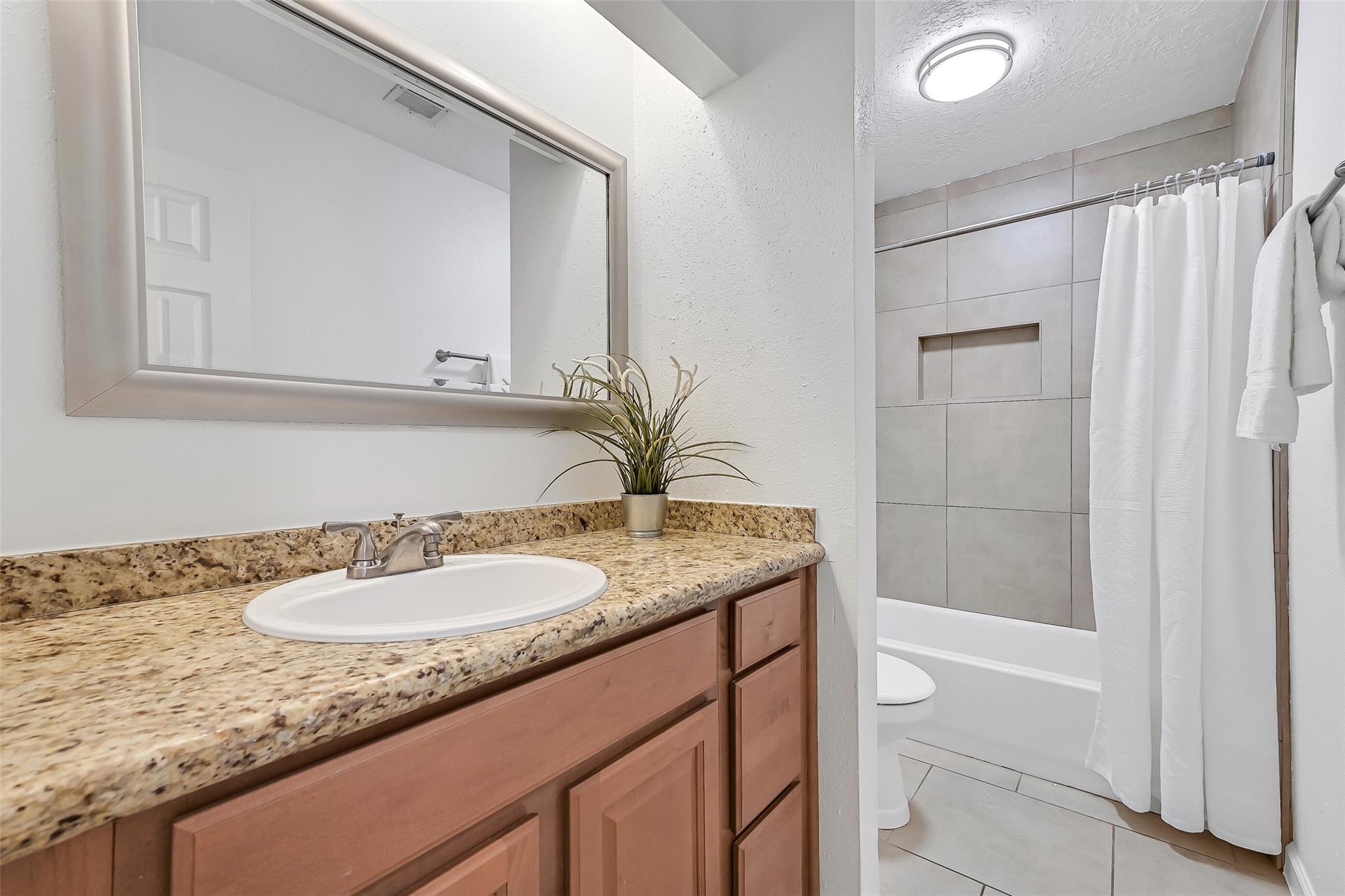2414 Heather Ridge Court