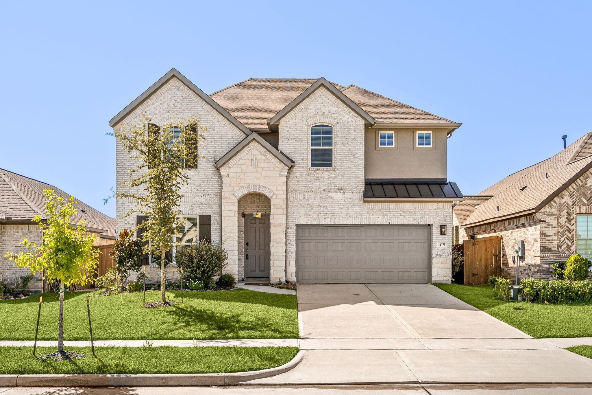 419 Amistad Court