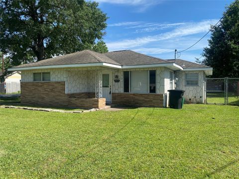 Photo of 8038 Woodlyn Road, Houston, TX 77028 (MLS # 91631750)