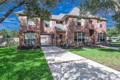 Homes For Sale - 1302 Lake Grayson Drive<br/> Fort Bend County, Katy, TX 77494