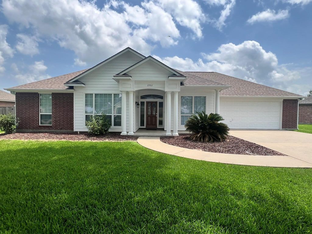 Photo of 2902 Turtle Creek Drive Drive, Wharton, TX 77488 (MLS # 39114216)