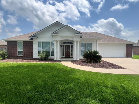 Photo of 2902 Turtle Creek Drive Drive, Wharton, TX 77488 (MLS # 39114216)