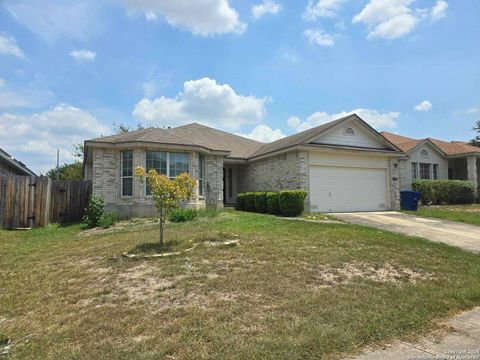 Photo of 418 Bobcat Hollow, San Antonio, TX 78251 (MLS # 47151854)