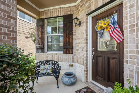 Townhouse For Sale - 18718 Cypress Loch Drive<br/> Spring, TX 77379
