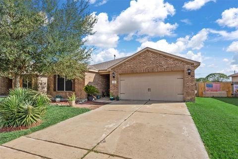 Photo of 818 Marigold Road, Baytown, TX 77521 (MLS # 75174061)