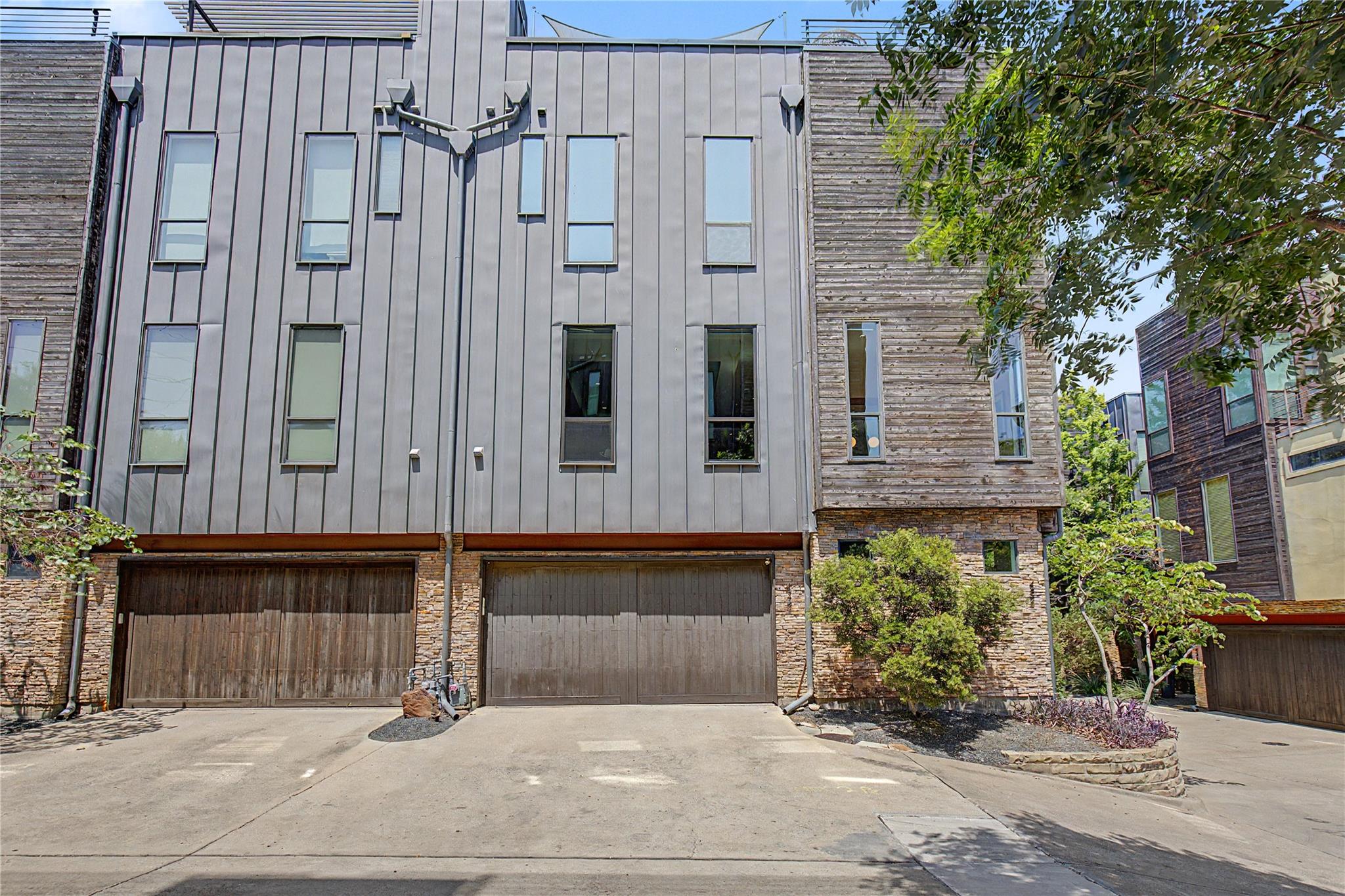 432 Trinity River Circle