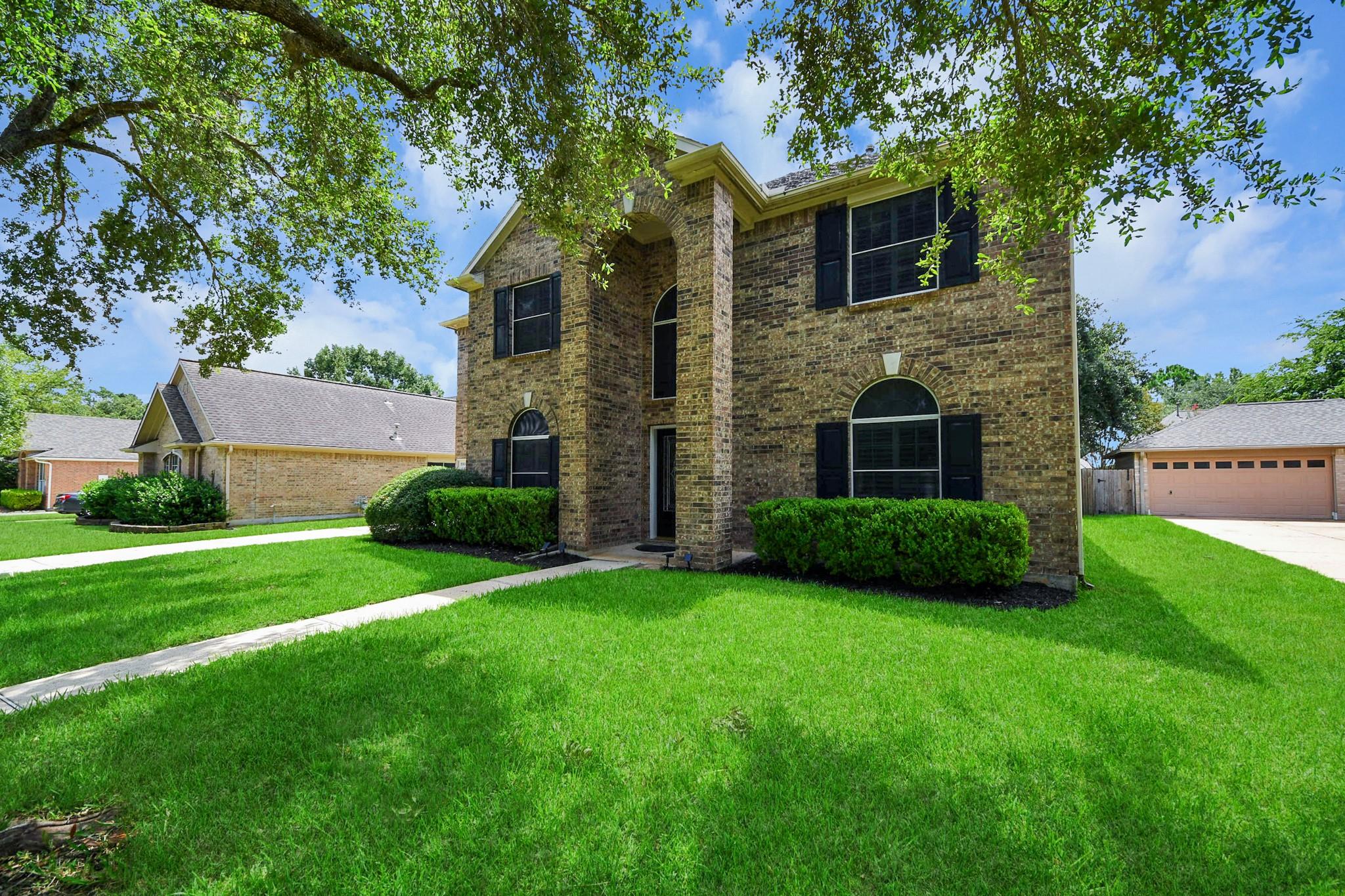 233 Rustic Oaks Drive