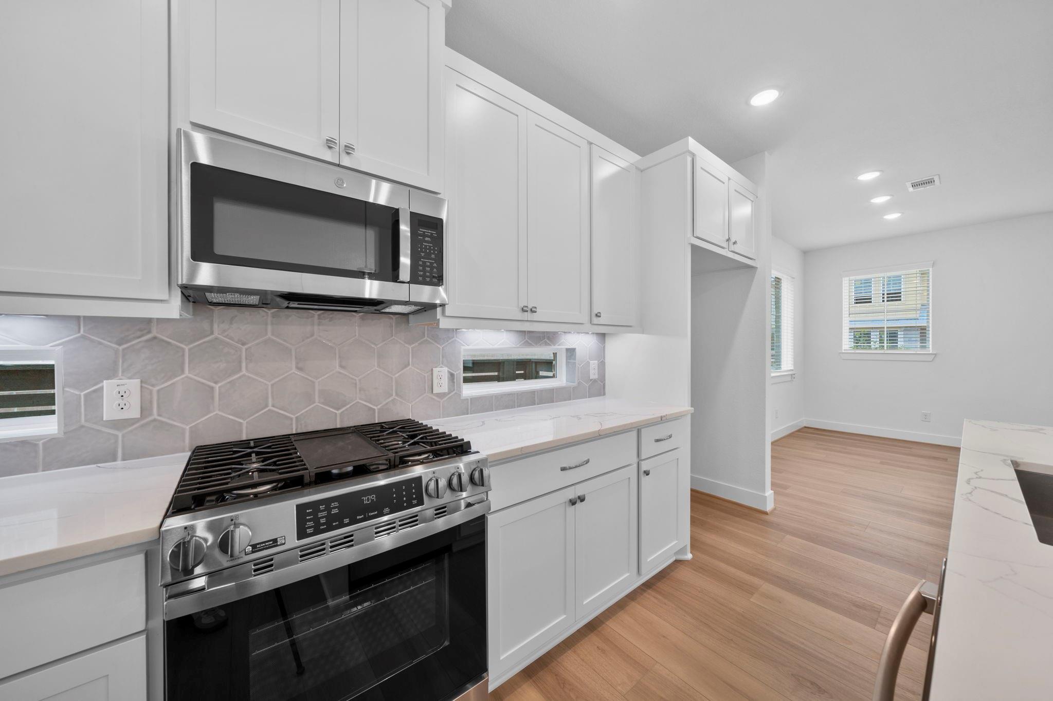 21215 Creeping Bentgrass Drive
