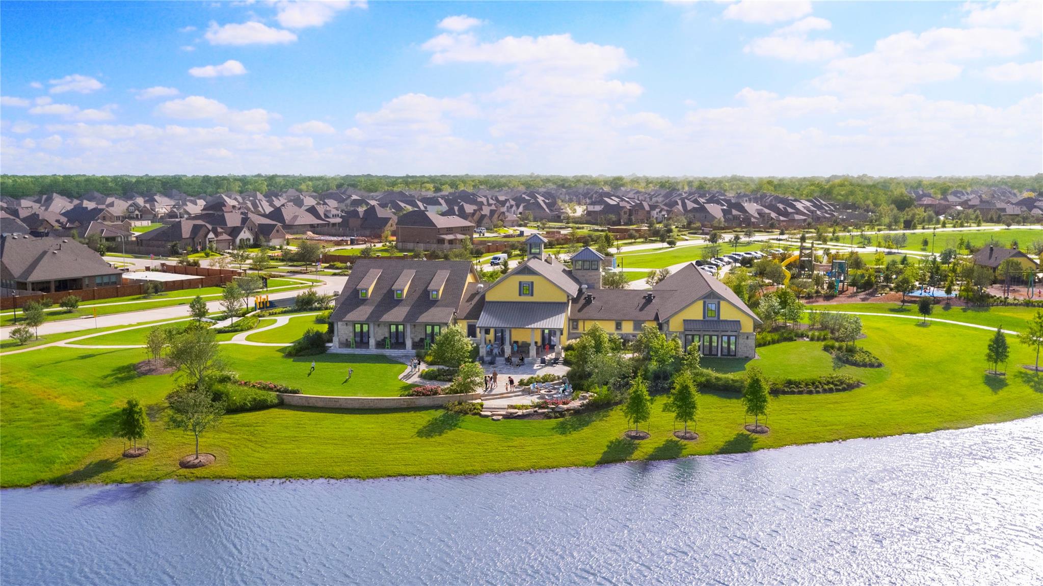 10935 Middle Ridge