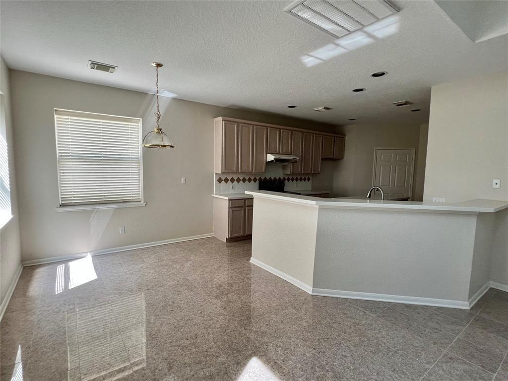 2402 Plantation Bend Drive