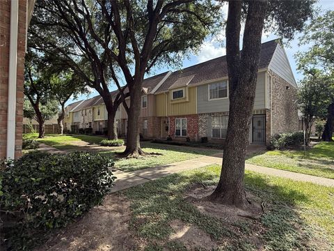 Photo of 8101 Amelia Road #507, Houston, TX 77055 (MLS # 56388730)