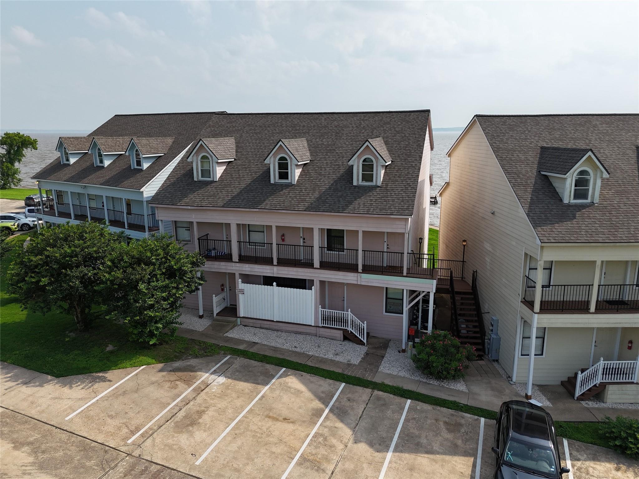 445 Carolcrest Lane 212