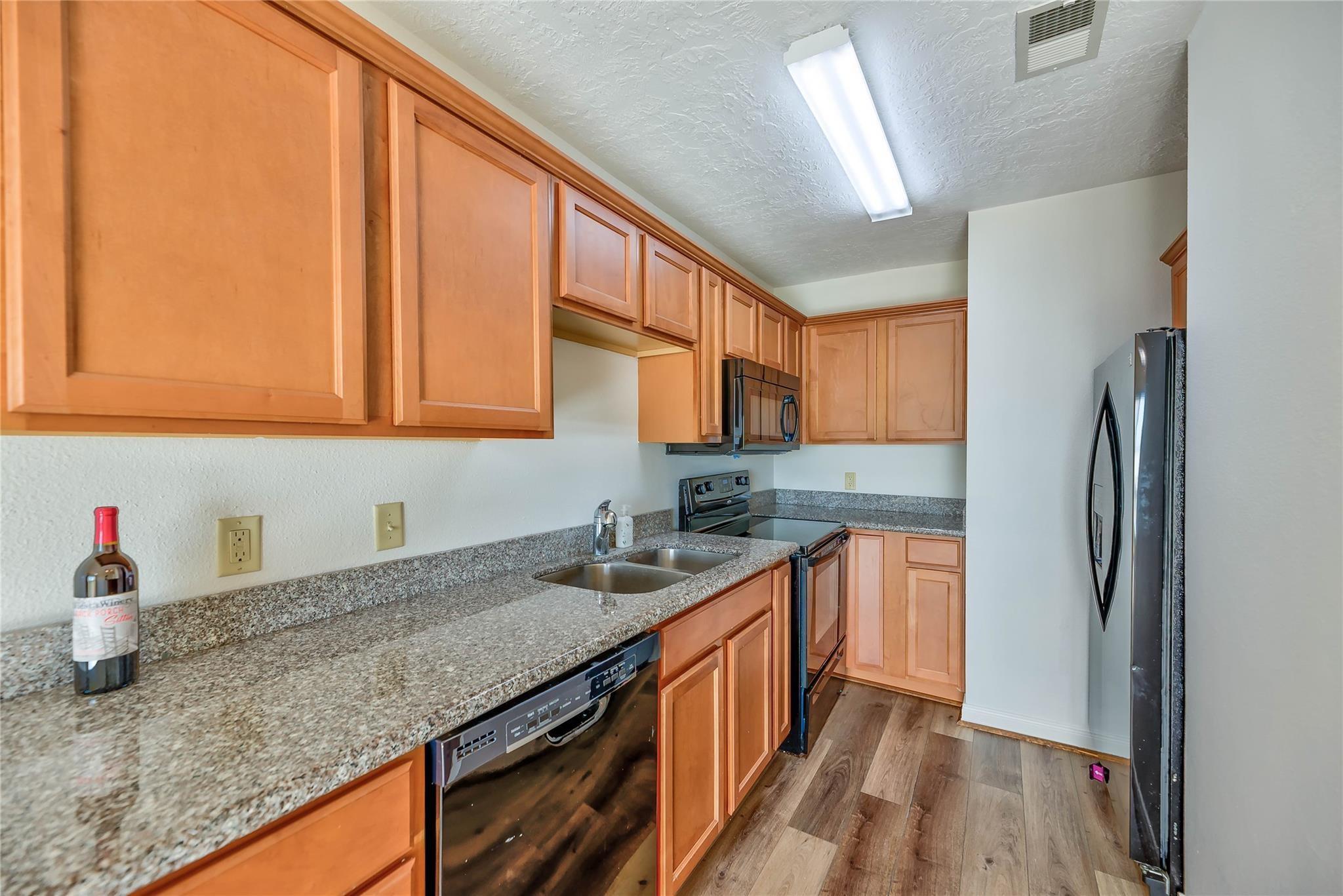 445 Carolcrest Lane 212