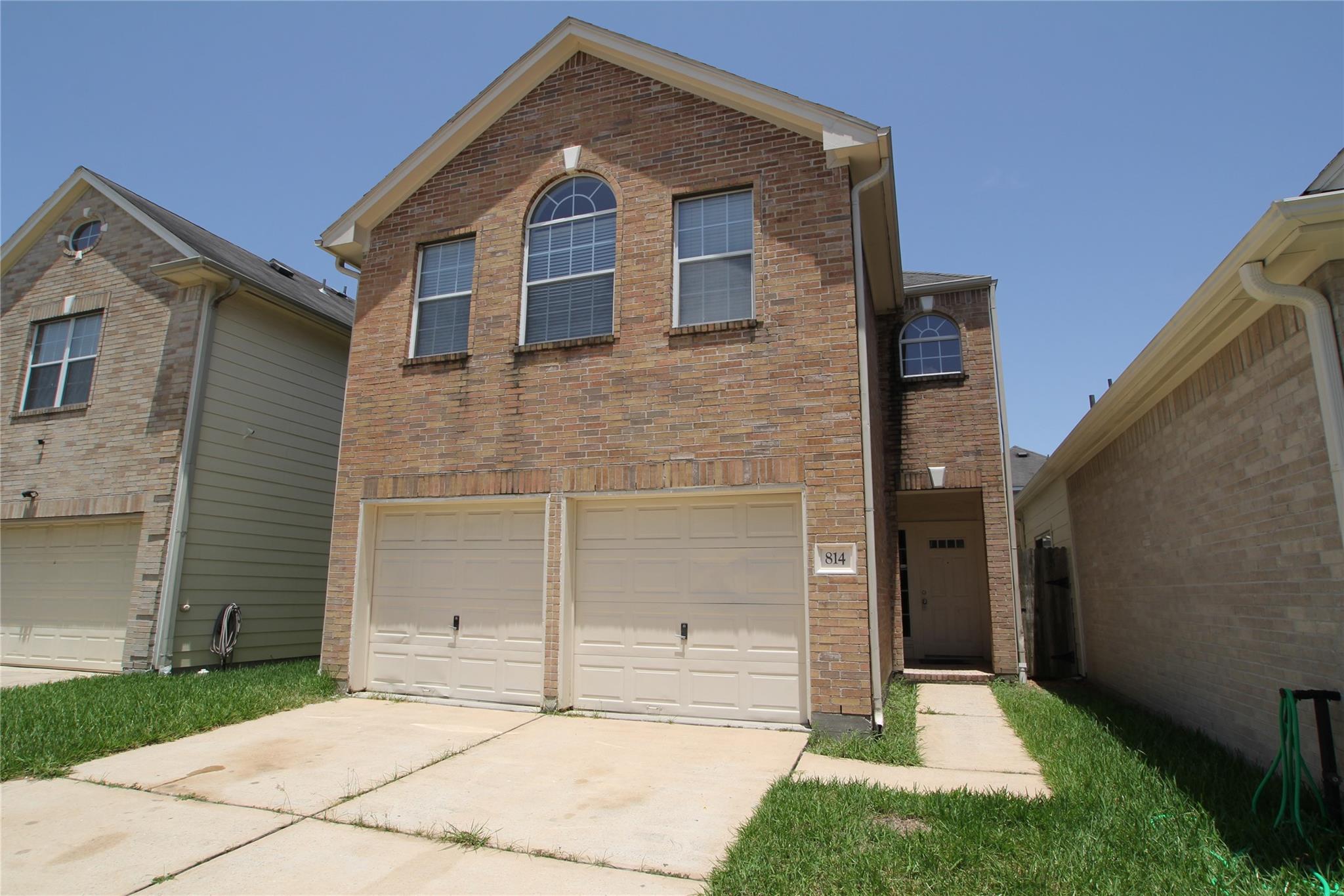 814 Forest Thicket Lane