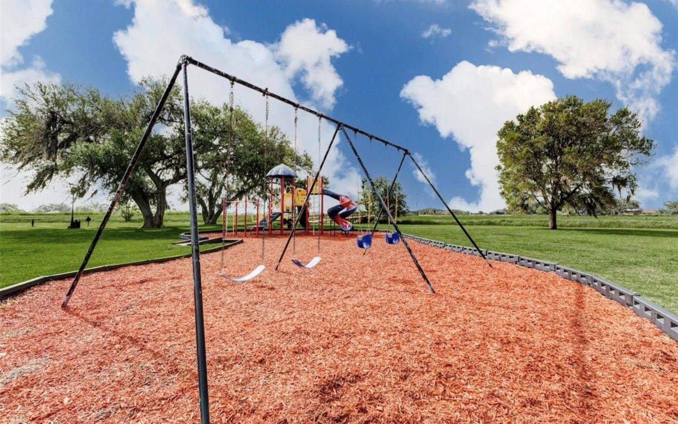 352 Horse Shoe Trail