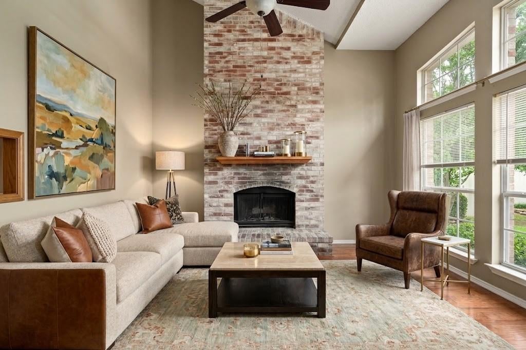 828 Twin Creek Drive