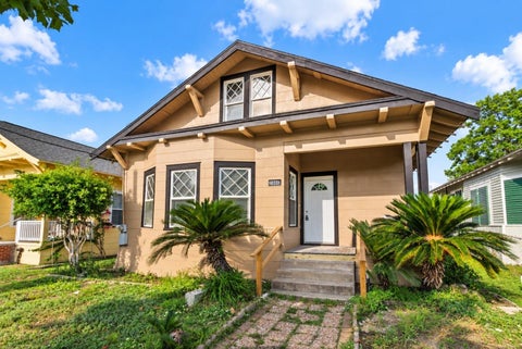 Photo of 2006 31st ST, Galveston, TX 77550 (MLS # 37482498)