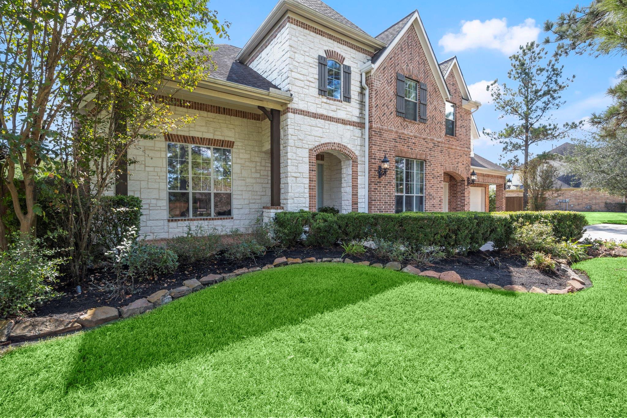 7 Compton Manor Drive