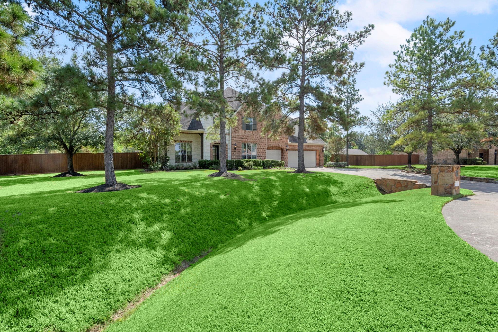 7 Compton Manor Drive