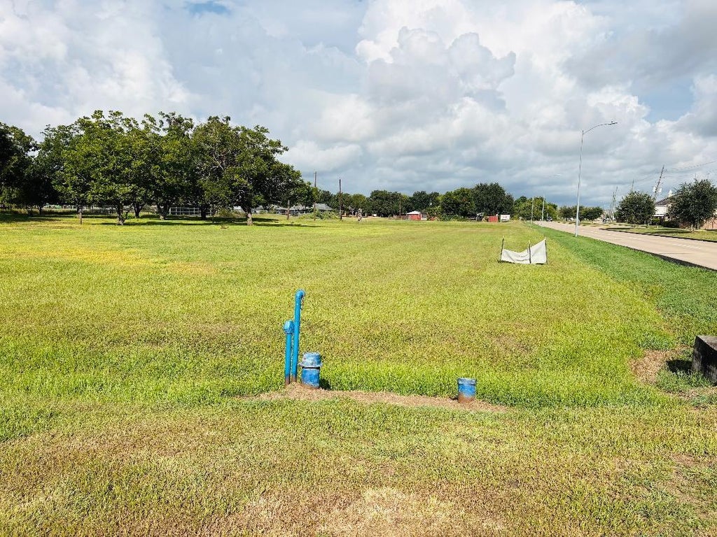 Photo of 602 Sycamore Road, Richmond, TX 77469 (MLS # 79363652)