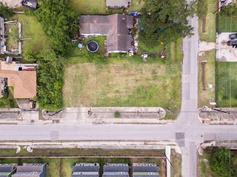 Photo of 8170 Homewood Lane, Houston, TX 77028 (MLS # 51912064)