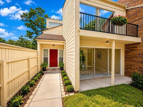 Photo of 68 Chervil Common, Lake Jackson, TX 77566 (MLS # 91312051)