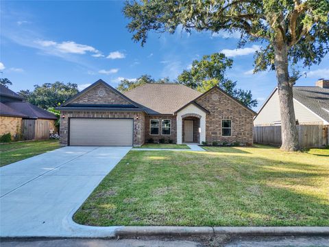 Photo of 264 S Amherst Drive, West Columbia, TX 77486 (MLS # 77275061) Photo of 264 S Amherst Drive, West Columbia, TX 77486 (MLS # 77275061)