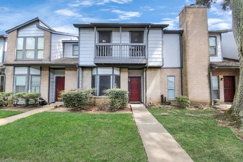 Photo of 12400 Brookglade Circle #47, Houston, TX 77099 (MLS # 48280829)