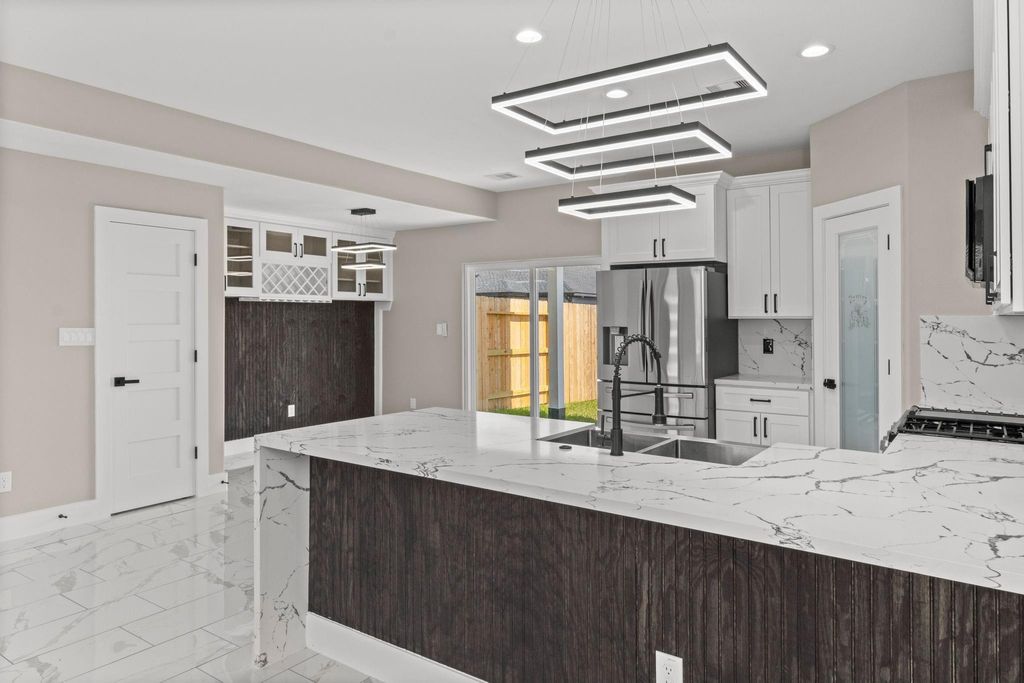 Photo of 7927 Colonial Lane, Houston, TX 77051 (MLS # 60758291)